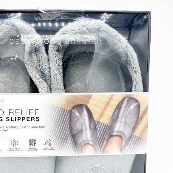 Brookstone Heated Relief Warming Slipper Cedarwood Scented Aromatherapy NIB OSFM - Picture 3 of 6